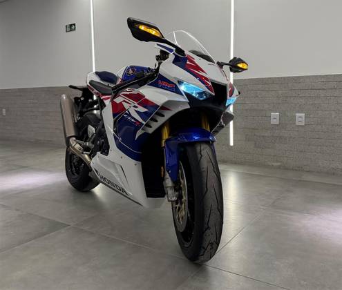 HONDA CBR 1000RR-R FIREBLADE SP HONDA CBR 1000RR-R FIREBLADE SP